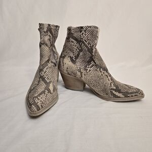Dolce vita shanta western sock python boots size 6 1/2